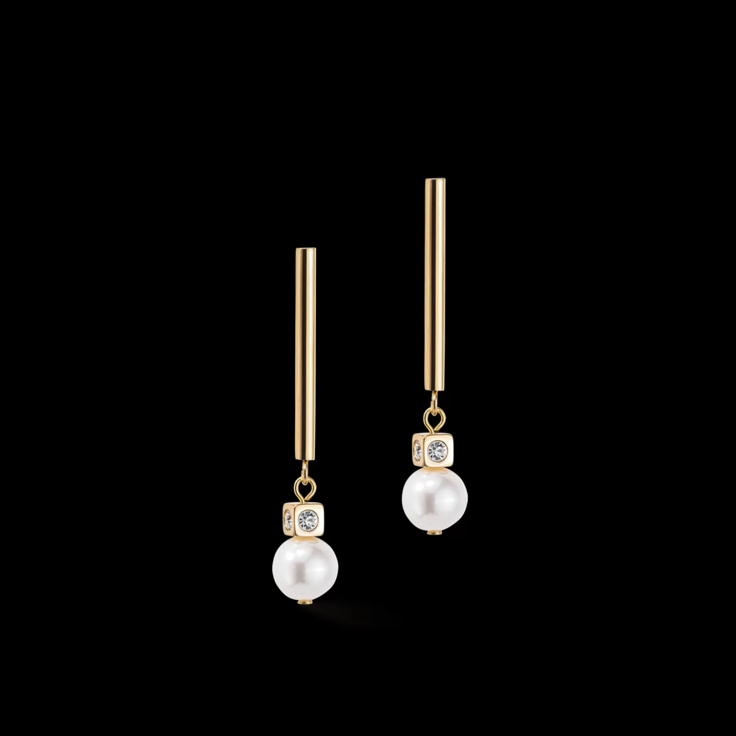 COEUR DE LION Earrings Asymmetry Freshwater Pearls & Stainless Steel White-Gold