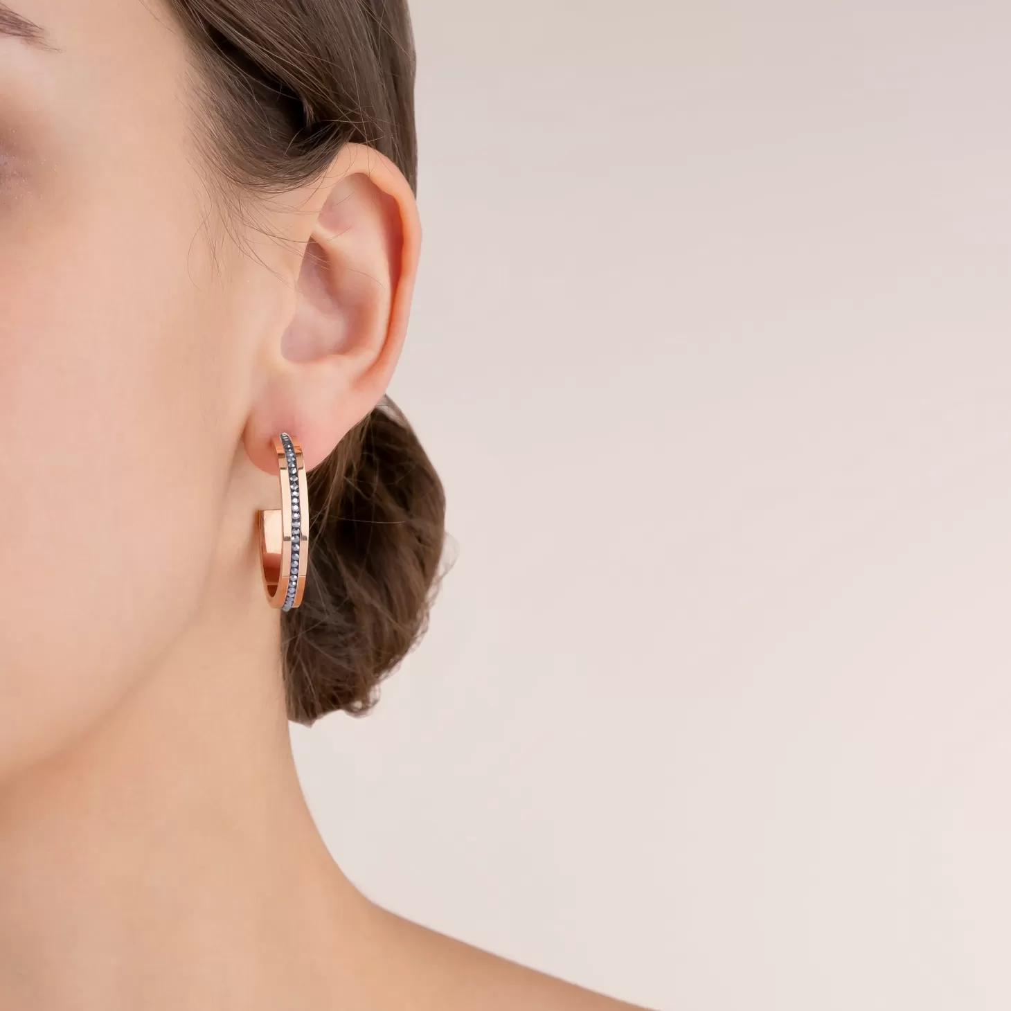 COEUR DE LION Earrings Creole 30 Stainless Steel Rose Gold & Crystals Pave Strip Anthracite