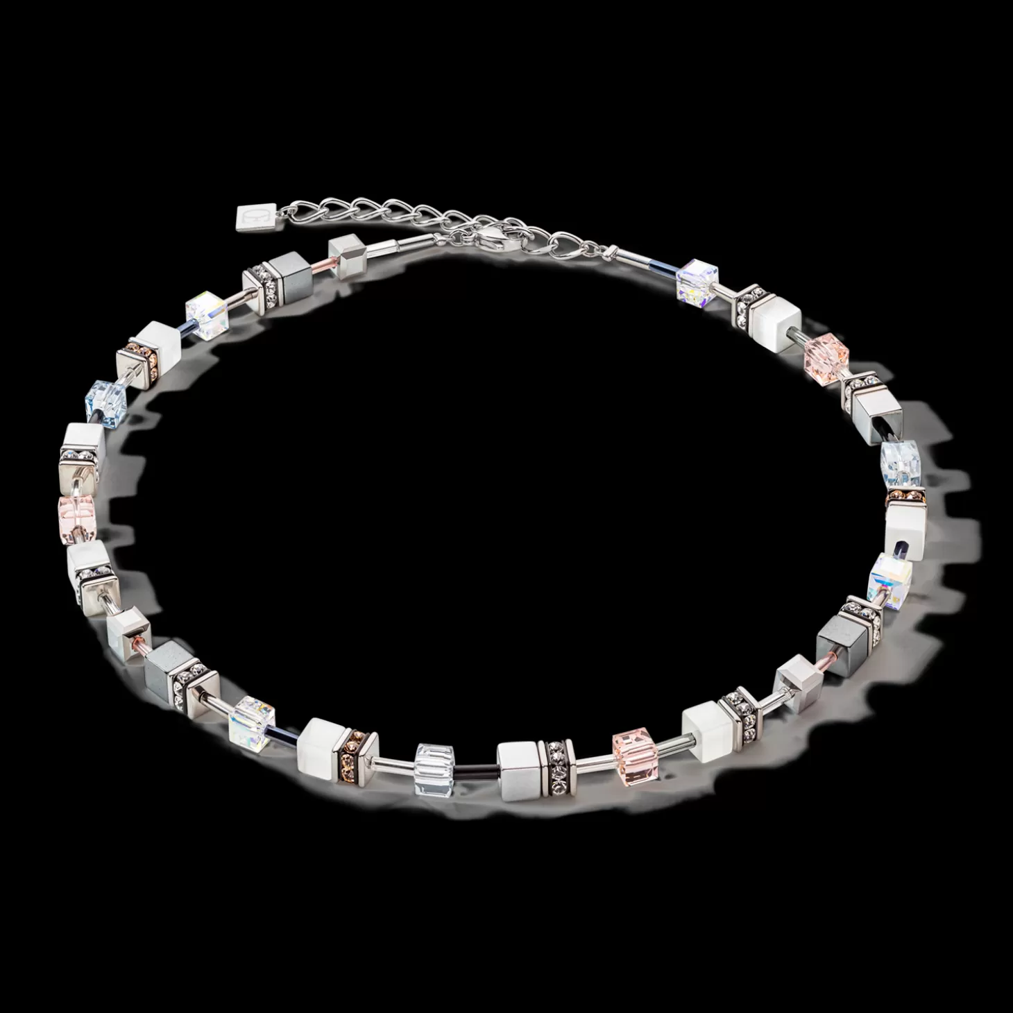 COEUR DE LION Geocube® Iconic Monochrome Necklace Peach