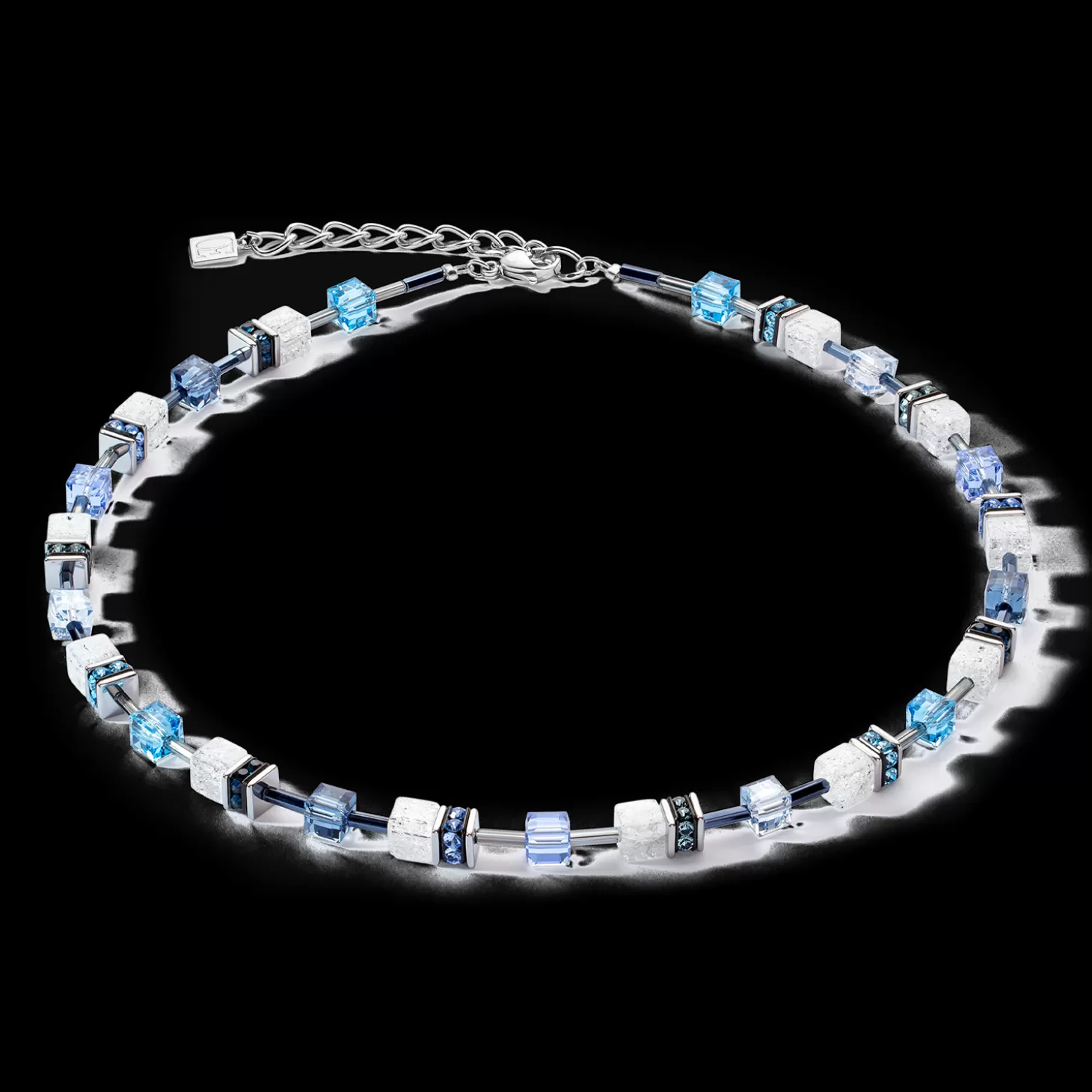 COEUR DE LION Geocube® Iconic Nature Necklace Blue White